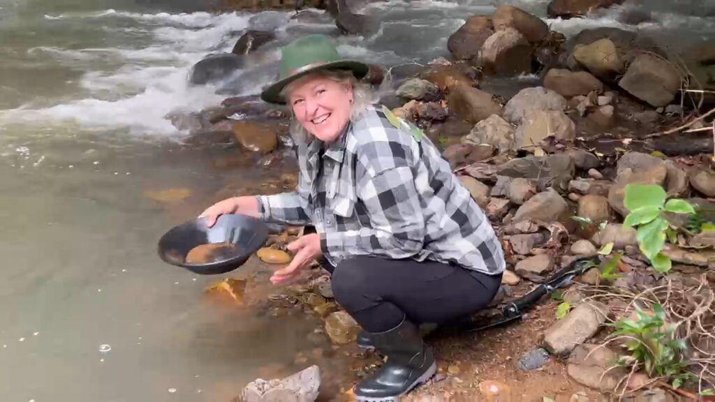 Gold panning photo